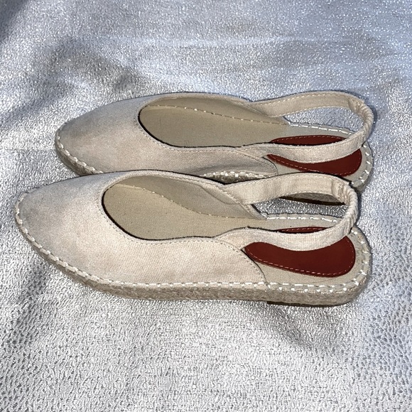Straw Pointed Beige Tan Sandal Slip-On Shoes - Picture 1 of 7